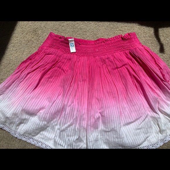 NEVER WORN!!!!! girls justice skirt - Picture 3 of 3